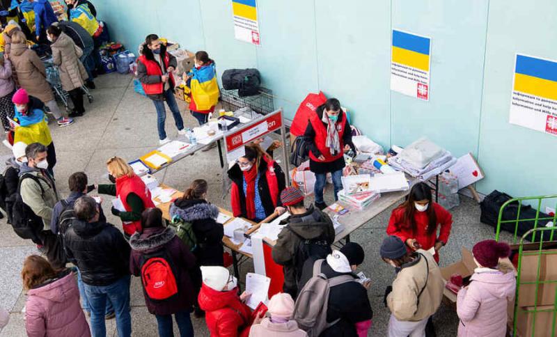 Украина: миллионы переселенцев лишены госпомощи