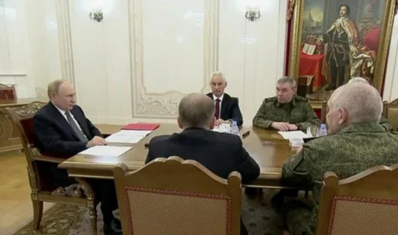 Путин: Мы должны обеспечить безусловное достижение всех целей СВО
