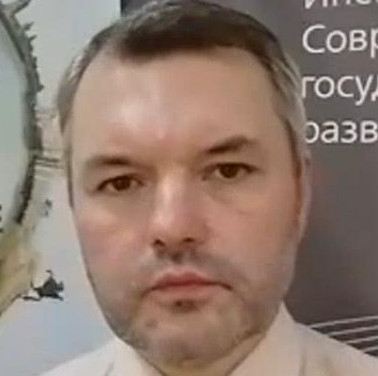 Режим в Иране может пасть только под внешним воздействием. Мнение