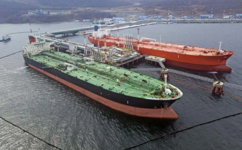 Первые танкеры с российским дизелем взяли курс на американские порты