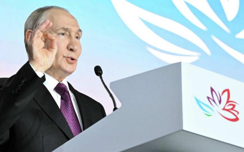 Путин: шанс на мирные переговоры с Украиной есть