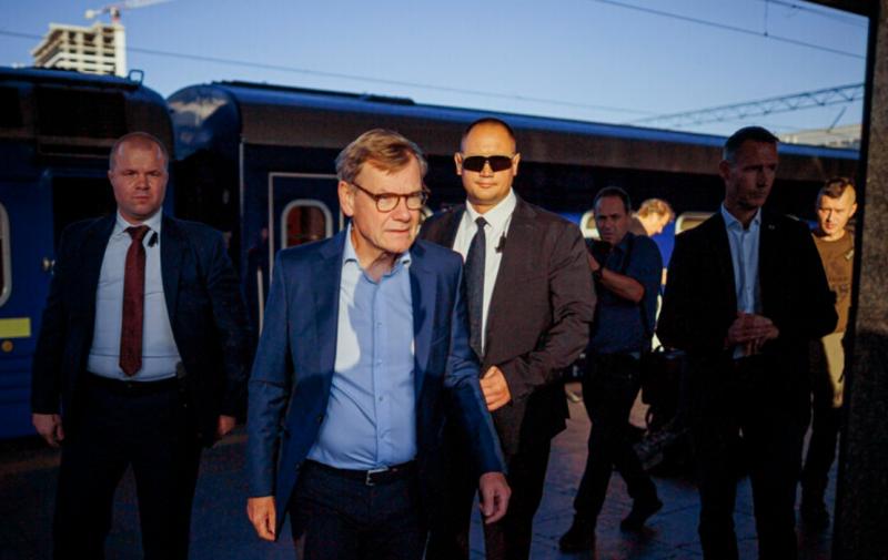 Немцев всегда тянуло на Украину…