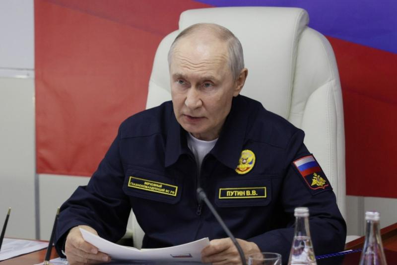 Путин: на захват российских судов «будем отвечать зеркально»