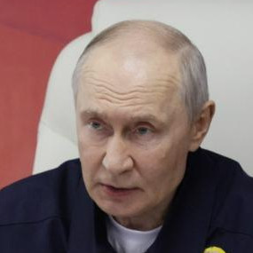 Путин: на захват российских судов «будем отвечать зеркально»