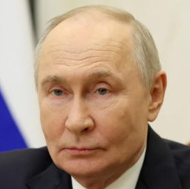Путин поздравил лидеров и граждан иностранных государств с годовщиной Победы