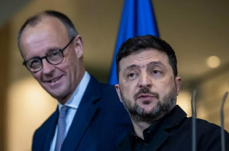 Мерц готов дружить против России ценой собственного рейтинга