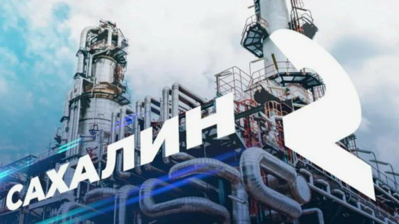 Япония планирует обсудить с Москвой восстановление поставок нефти