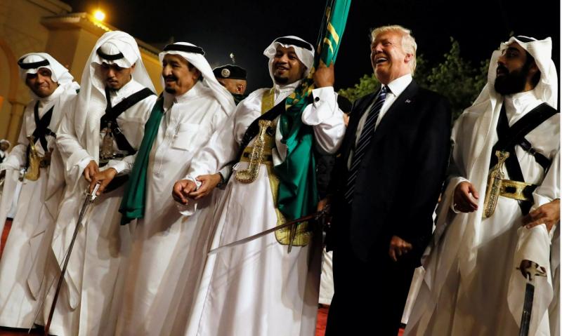 Между американским молотом и иранской наковальней