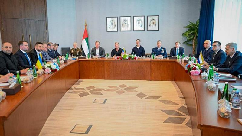 Тема Украины сдвигается на третий план - политолог