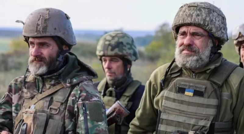 Украина: в строй тащат пенсионеров