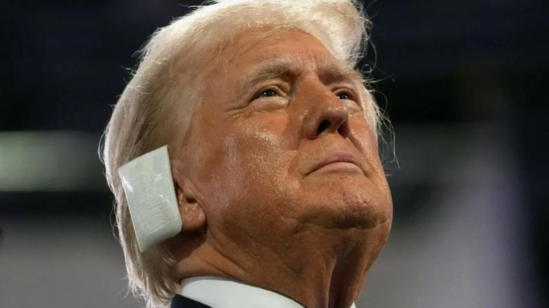 Белый дом «бьет по ушам»