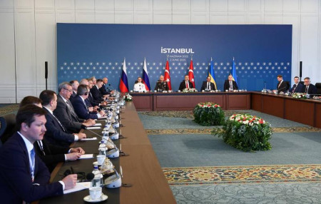 Press review: Russia, Ukraine exchange memorandums and London unveils defense overhaul