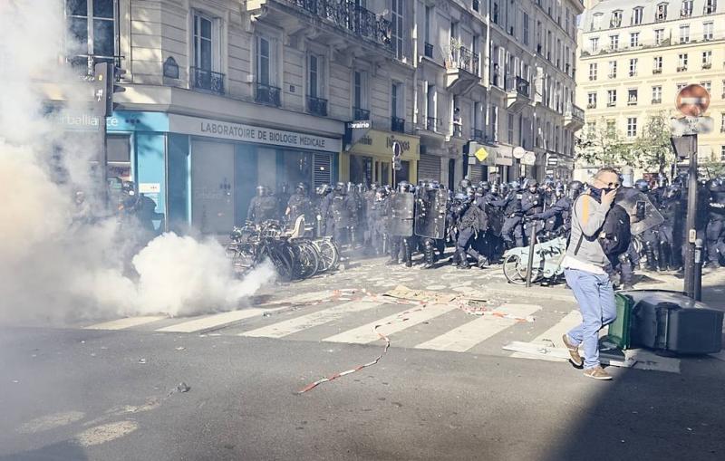 Number of people detained during protests in France tops 300 — interior minister