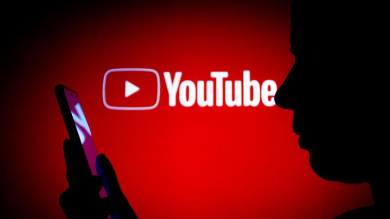 Роскомнадзор требует от YouTube прекратить  угрозы в адрес россиян