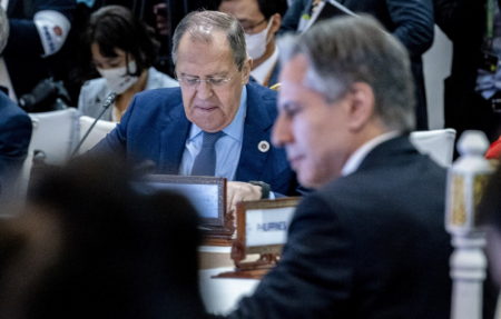 Лавров: Москва не чувствует себя изолированной