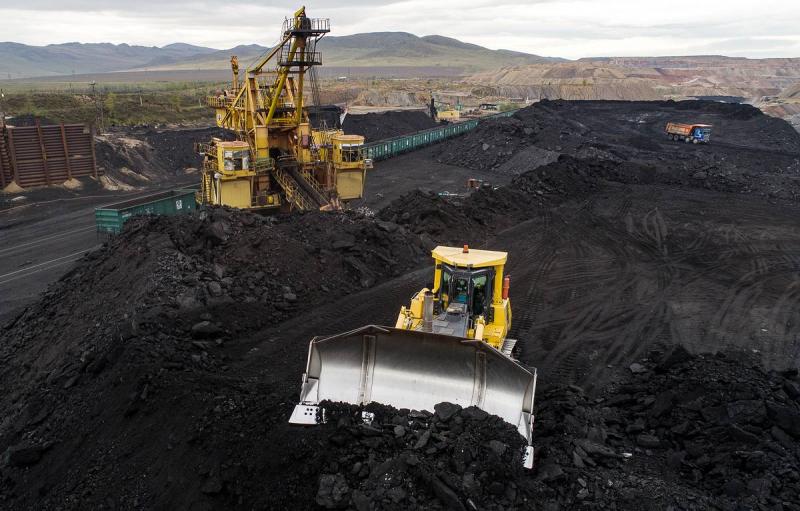 Коррупция на Украине выгодна и Киеву, и Западу. Мнение