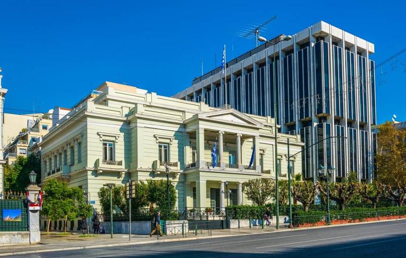 Греция объявила персонами нон грата 12 российских дипломатов