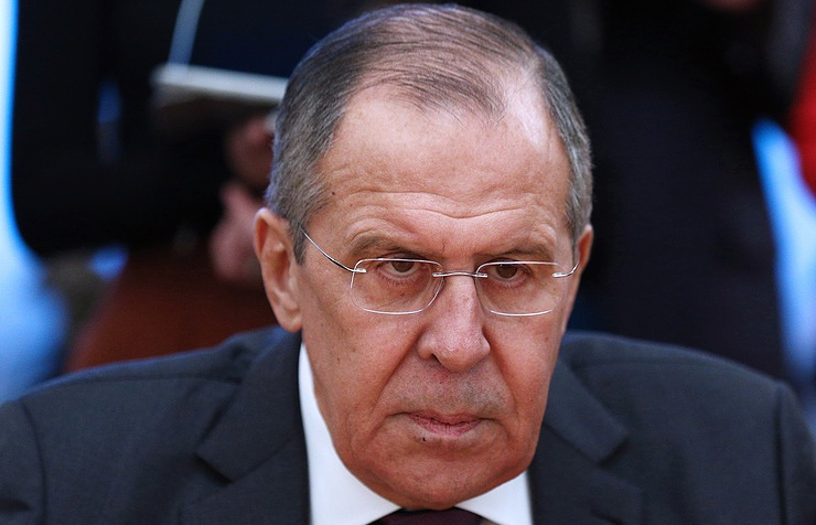 Лавров назвал ситуацию в Буче "фейковой атакой"