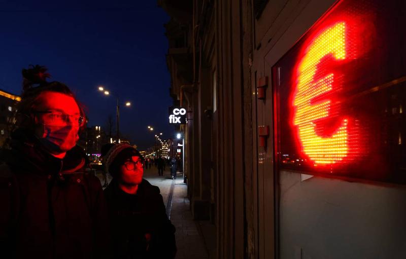 Коррупция на Украине выгодна и Киеву, и Западу. Мнение