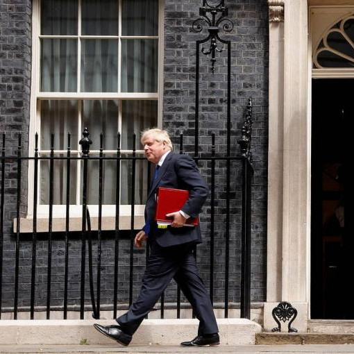 UK PM Johnson set to step down amid mass exodus by cabinet