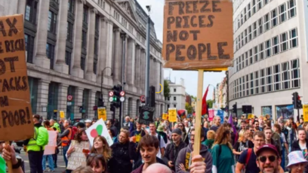 Лиз Трасс разочаровала Британию