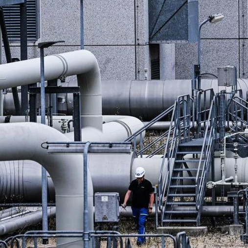 Russian gas supplies through Ukraine remain at previous volume, via Nord Stream suspended