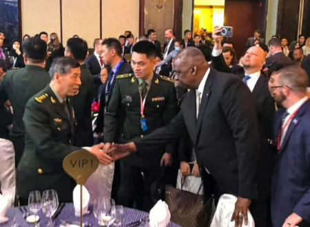 Введение воинской повинности в ФРГ будет играть против Мерца. Мнение