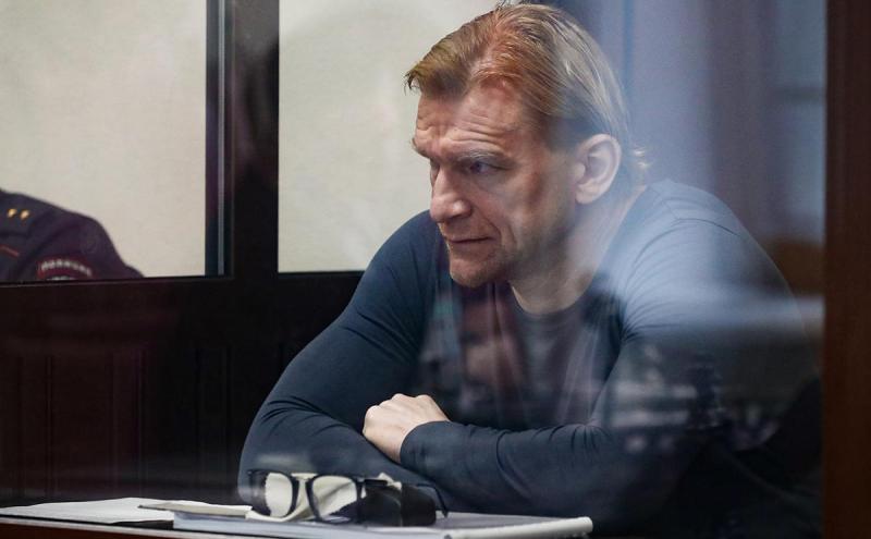 Экс-гендиректор "Зимней вишни" Вишневский получил восемь лет за взятку