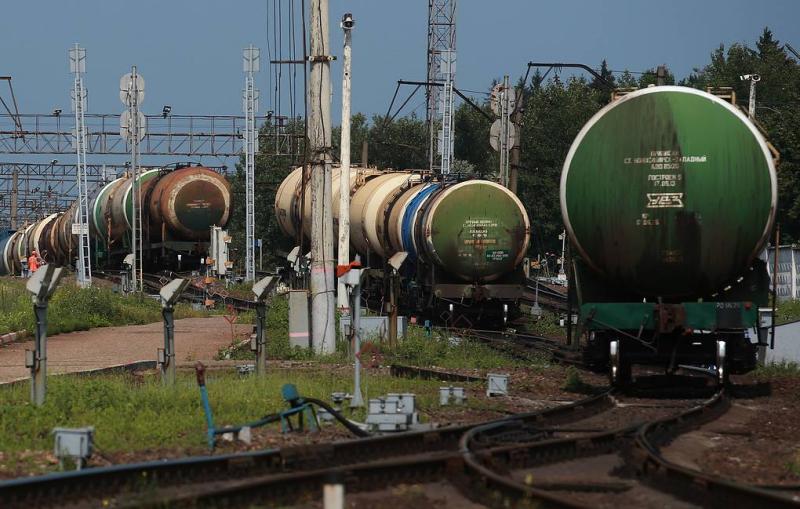 В Курской области частично обрушился железнодорожный мост