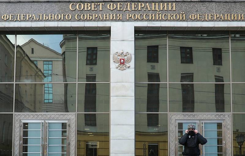 Сенаторы запретили послу Великобритании в РФ посещать здание Совфеда