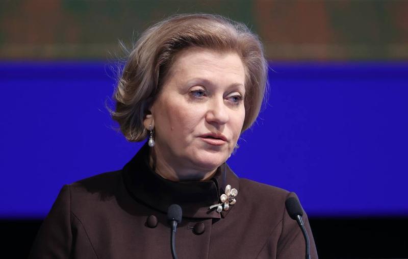 Попова: COVID-19 уже можно отнести к сезонным заболеваниям