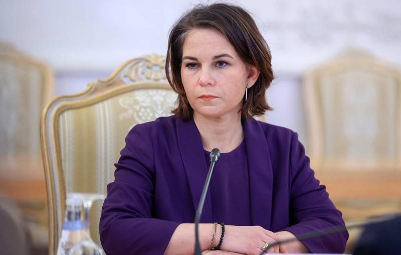 Коррупция на Украине выгодна и Киеву, и Западу. Мнение