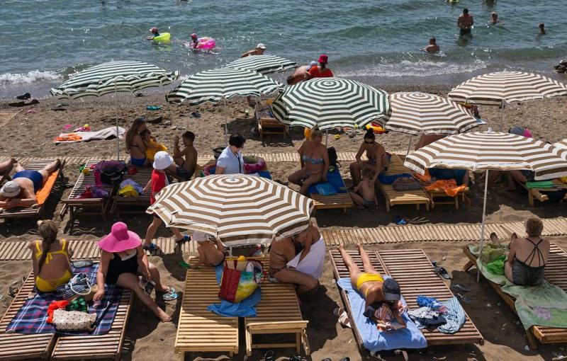 ВЦИОМ: россияне планируют потратить на летний отпуск в среднем 45 тыс. рублей