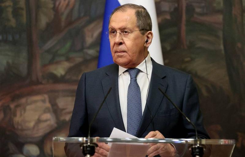 Лавров считает, что экономические связи России и Китая будут укрепляться еще быстрее