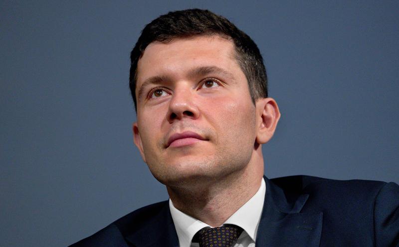 Алиханов: решение ЕК о транзите в Калининград сняло 80% ограничений