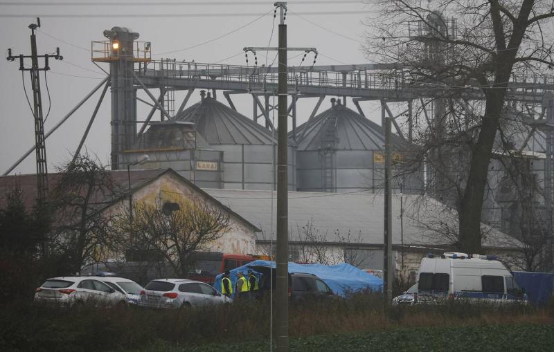 Politico: США просят Киев и союзников в Европе осторожнее говорить про ЧП с ракетой в Польше