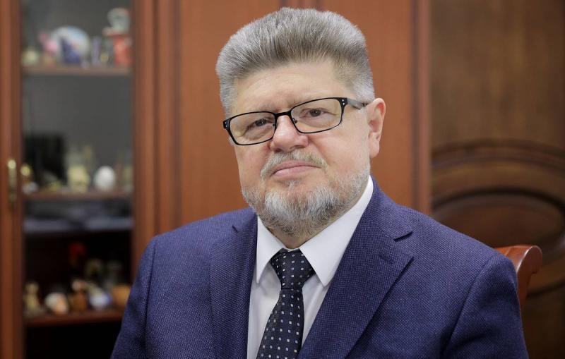 Главного нарколога Минздрава Евгения Брюна задержали в Москве