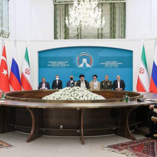 Press review: Russia-Iran energy alliance to sting EU and Tehran summit unnerves US