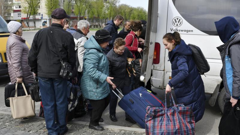 Over 4.8 mln refugees from Ukraine, Donbass arrive on Russian territory since February