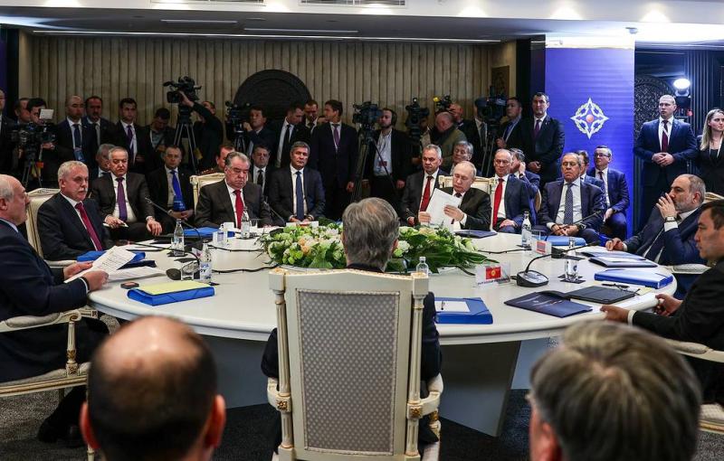 Press review: What topped CSTO summit and European Parliament pins terror label on Russia