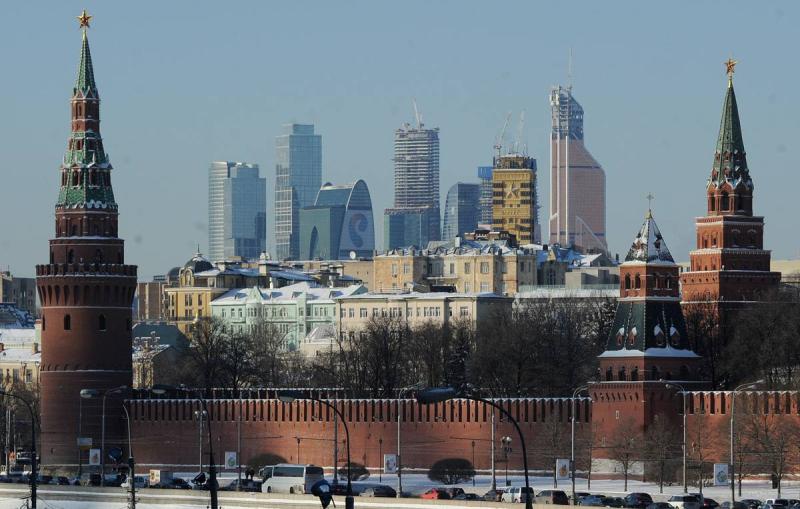 В Кремле считают обсуждаемый ЕС уровень потолка цен на нефть 