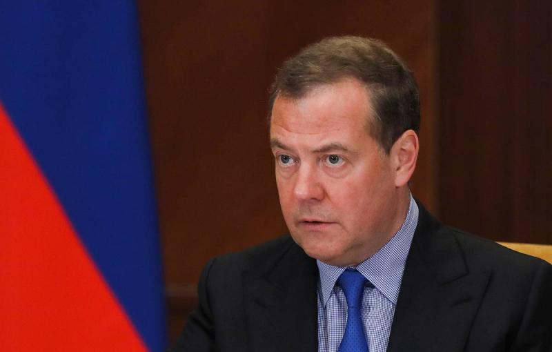 Медведев напомнил о советской помощи Польше на сотни миллиардов долларов