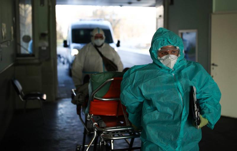 В России за сутки подтвердили 5 048 случаев заражения ковидом