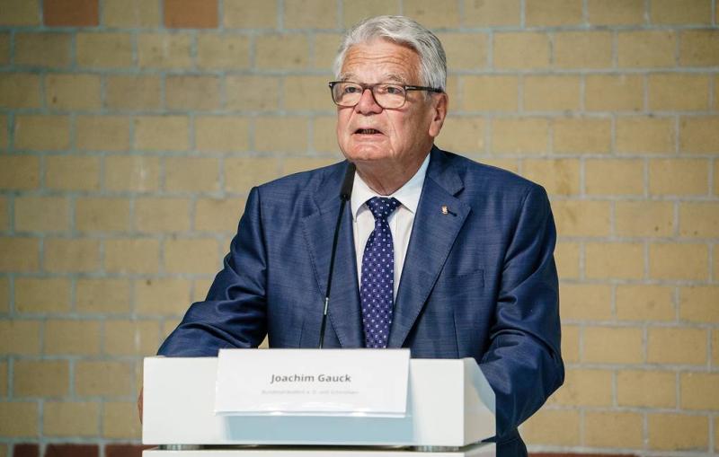 Бывший президент Германии Йоахим Гаук выступил за поставки вооружений на Украину