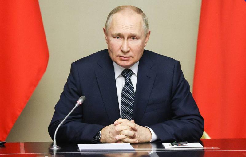 Путин заявил о необходимости расселять людей из трущоб