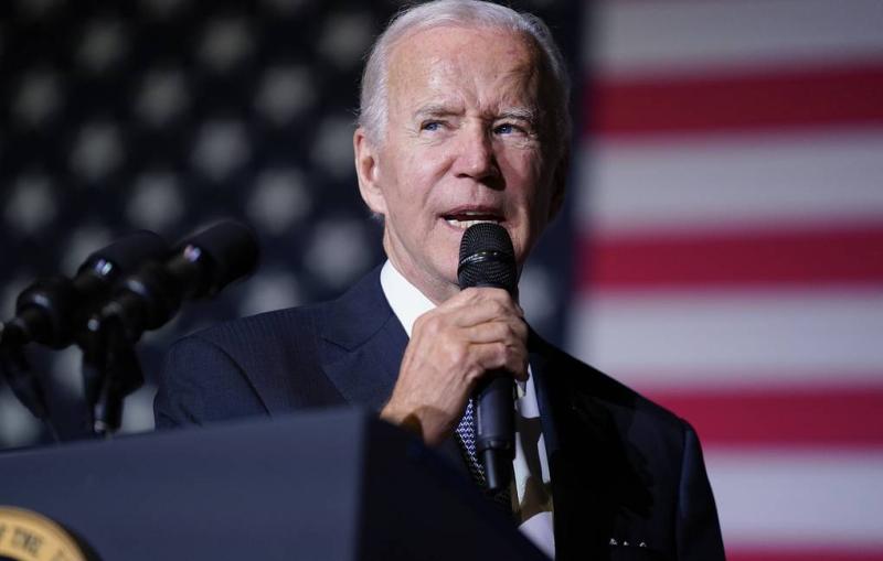 Biden signs bill on $1.7-trillion budget with aid to Kiev