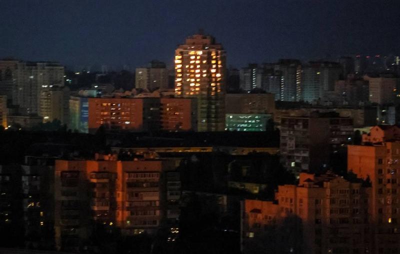 Ночью в Киеве раздавались взрывы в течение 10 минут