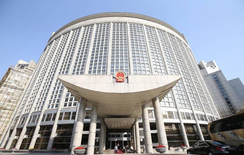 Введение воинской повинности в ФРГ будет играть против Мерца. Мнение