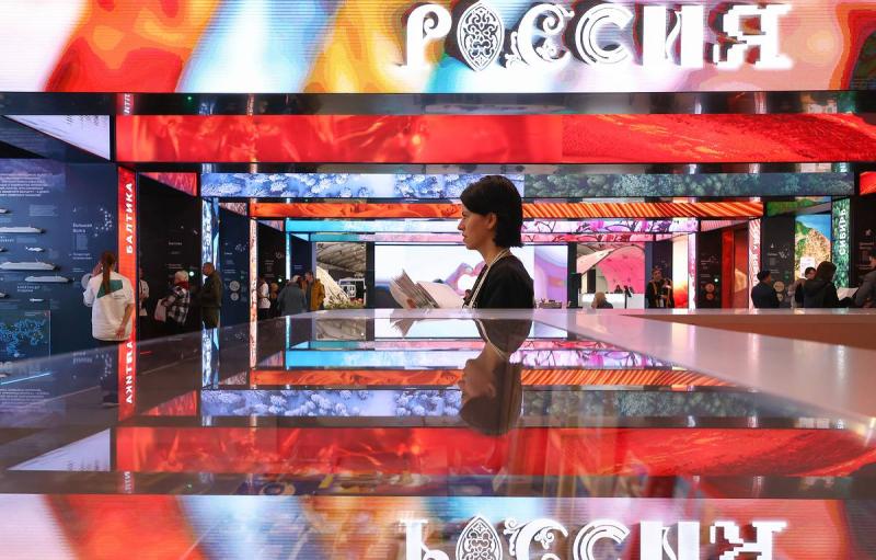 Путин посетит выставку "Россия" на ВДНХ и наградит волонтера года