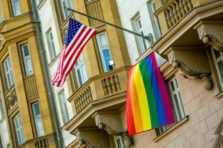 США: сексуальные меньшинства движутся в ферзи